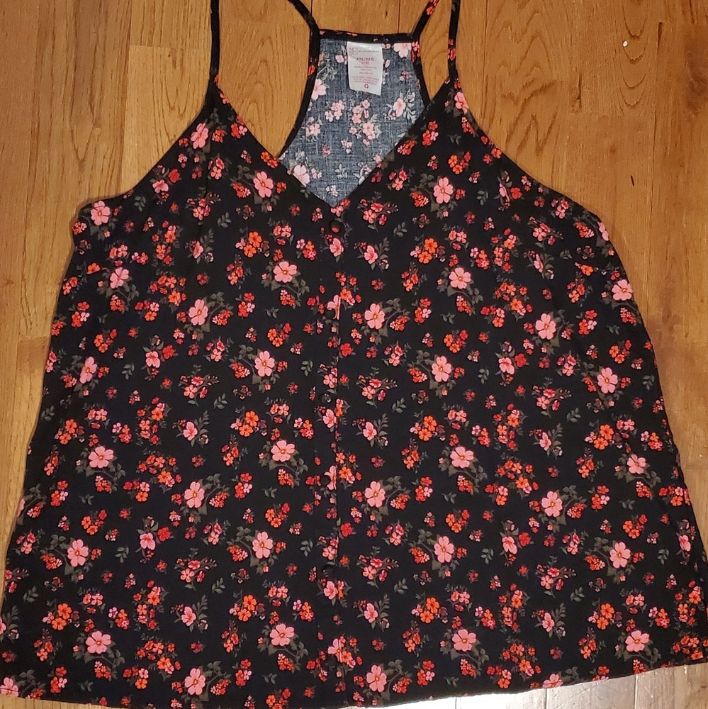 No boundaries floral top